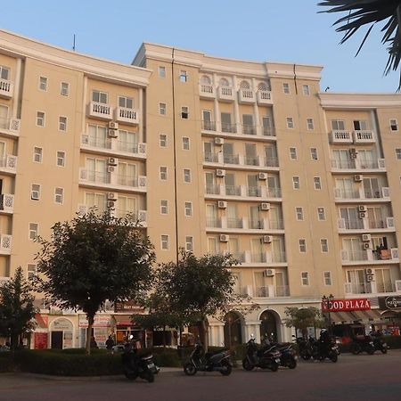 Shridham Holiday Vrindāvan Εξωτερικό φωτογραφία