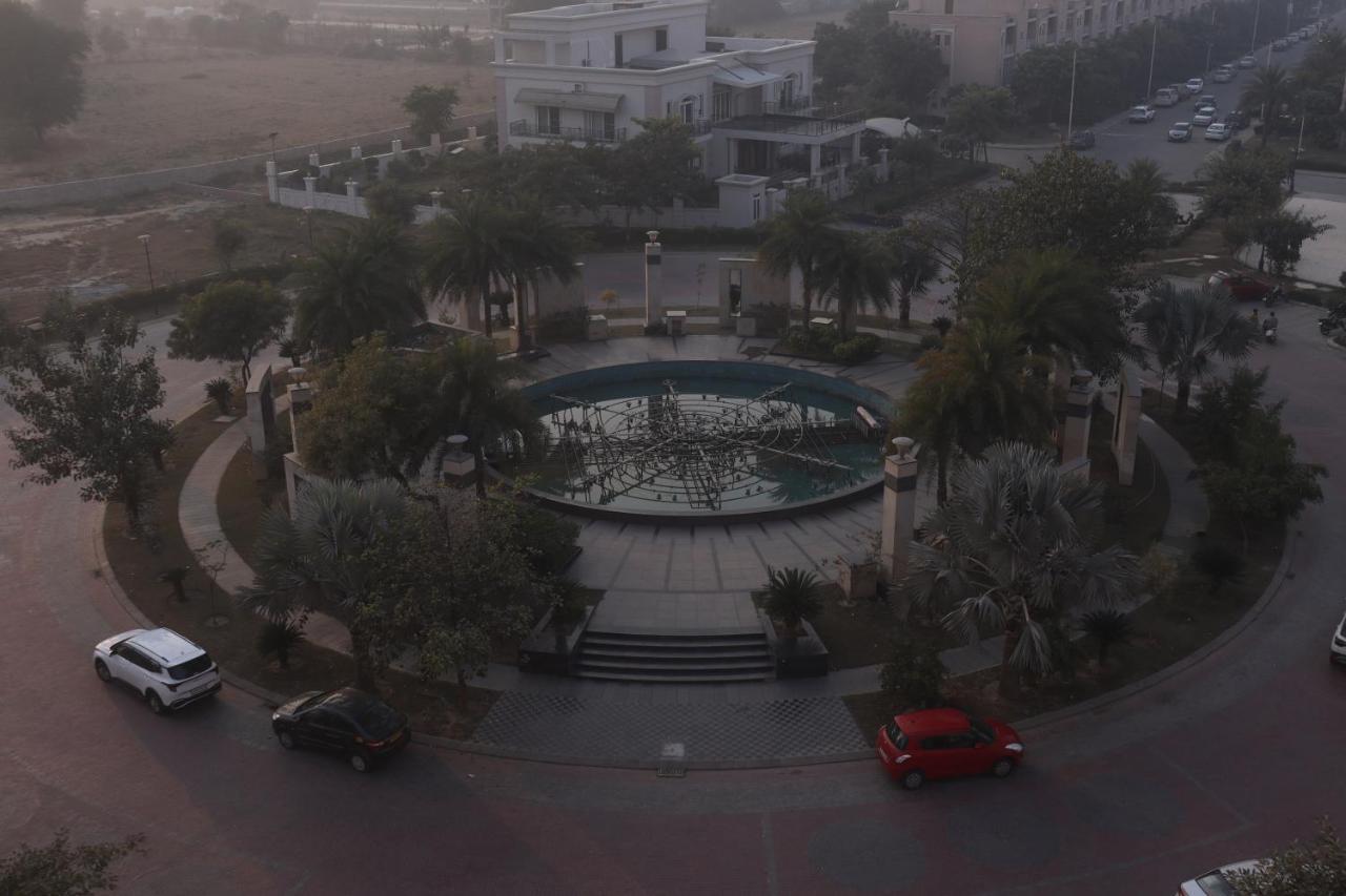 Shridham Holiday Vrindāvan Εξωτερικό φωτογραφία