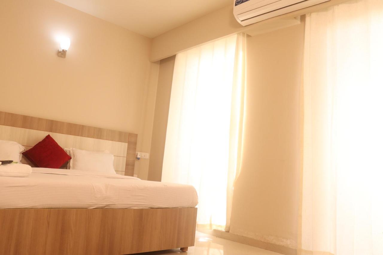 Shridham Holiday Vrindāvan Εξωτερικό φωτογραφία